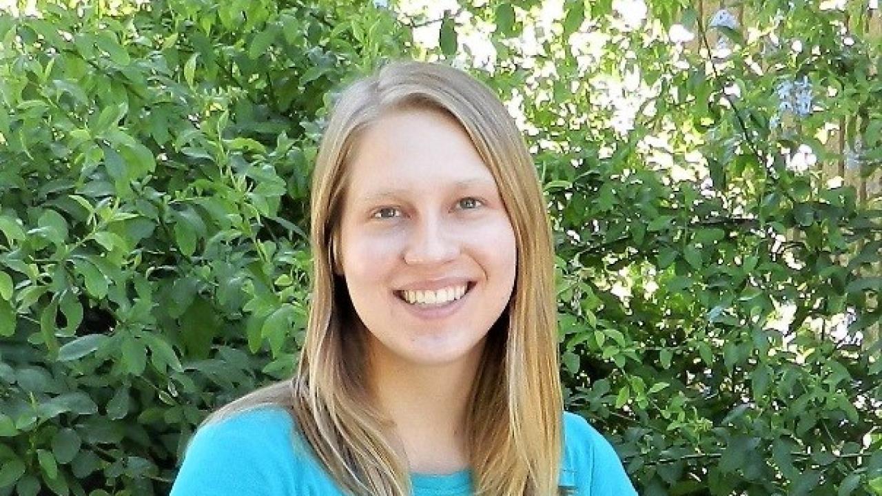 The Center for Equine Health is proud to announce that Ph.D. candidate Anna Dahlgren has been awarded the Lois R. Rowan Fellowship by the California Thoroughbred Foundation. Amy Dahlgren
